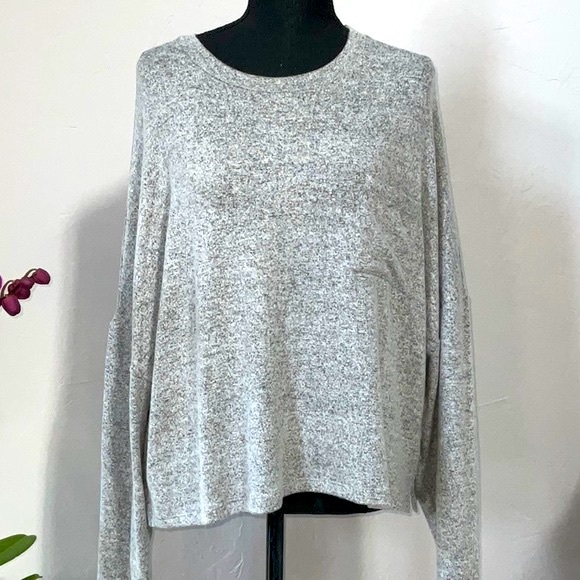 Lulus Long Sleeve Gray Sweater Top - Picture 1 of 10